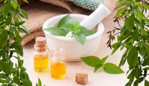 Preparación de aceites esenciales para Aromaterapia